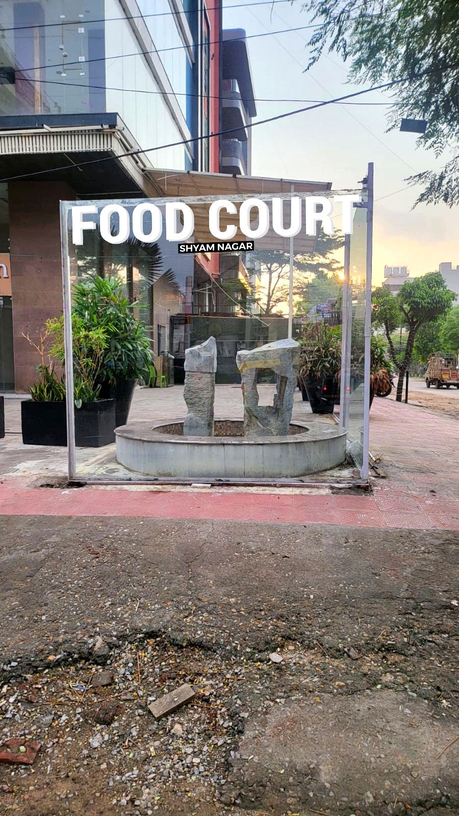 Food Court Dining Ambiance